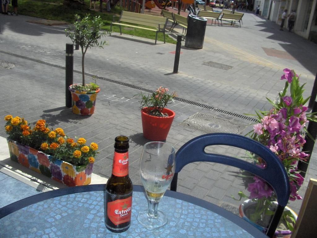 Hostal Puig Rom Roses Exterior photo